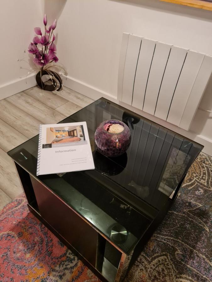 1 Bedroom Swinley Apartment L Free Parking L Wigan Royal Infirmary L Haigh Hall L Central Location 외부 사진